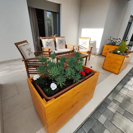 Olives Garden Apartment