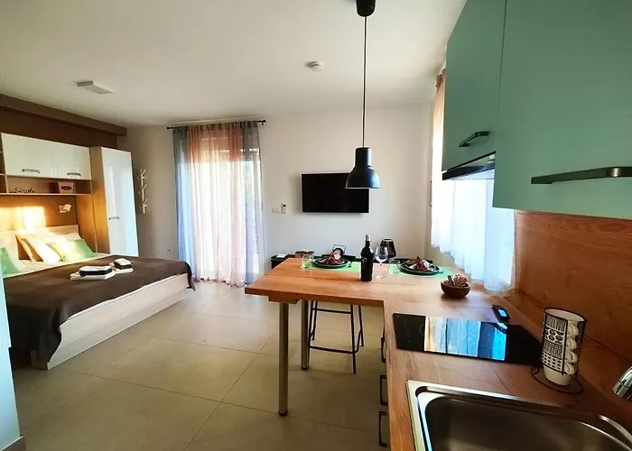 شقة Olives Garden تروغير